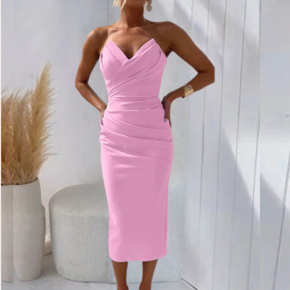 Women's Strapless Bodycon Dress - Sweetheart Neckline - Ruched Detail - Midi Length