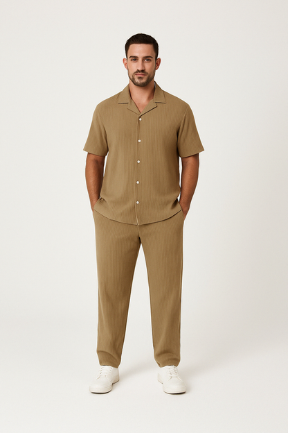 Men's Set with Shirt and Pants – Relaxed Fit – Short-Sleeved – Breathable Design