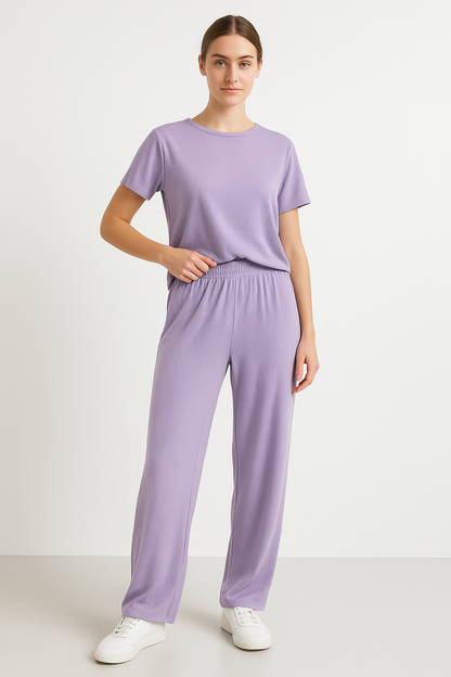 Women's Lounge Set – Short-Sleeved Top – Crop Fit – Wide Pants – Breathable Material