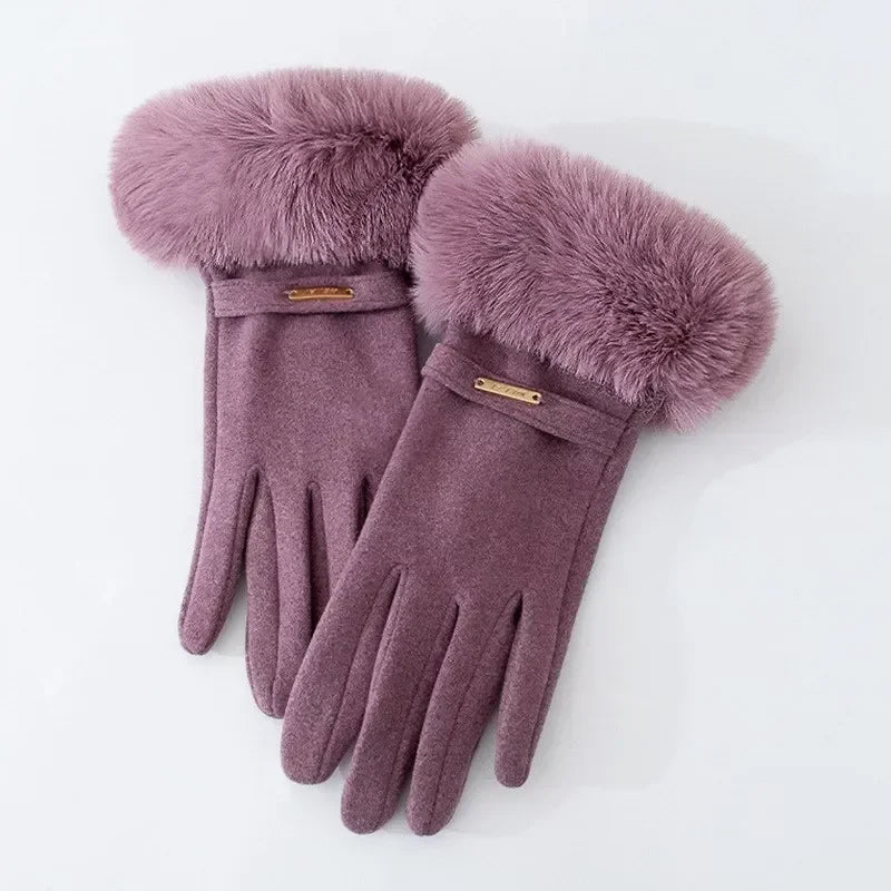 Isla Fitted Gloves | Plush Cuff Metal Accent Gloves