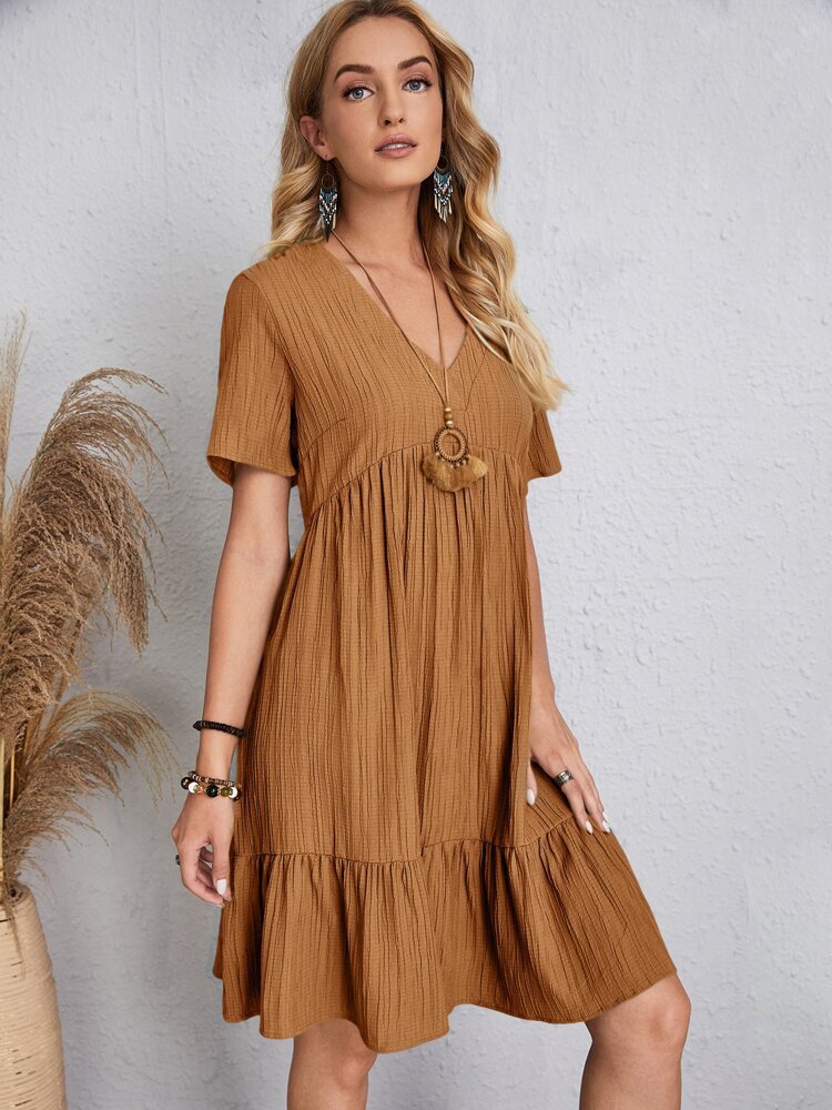 Woman Dress - Loose Fit - V-neck - Short Sleeves - Light and Airy