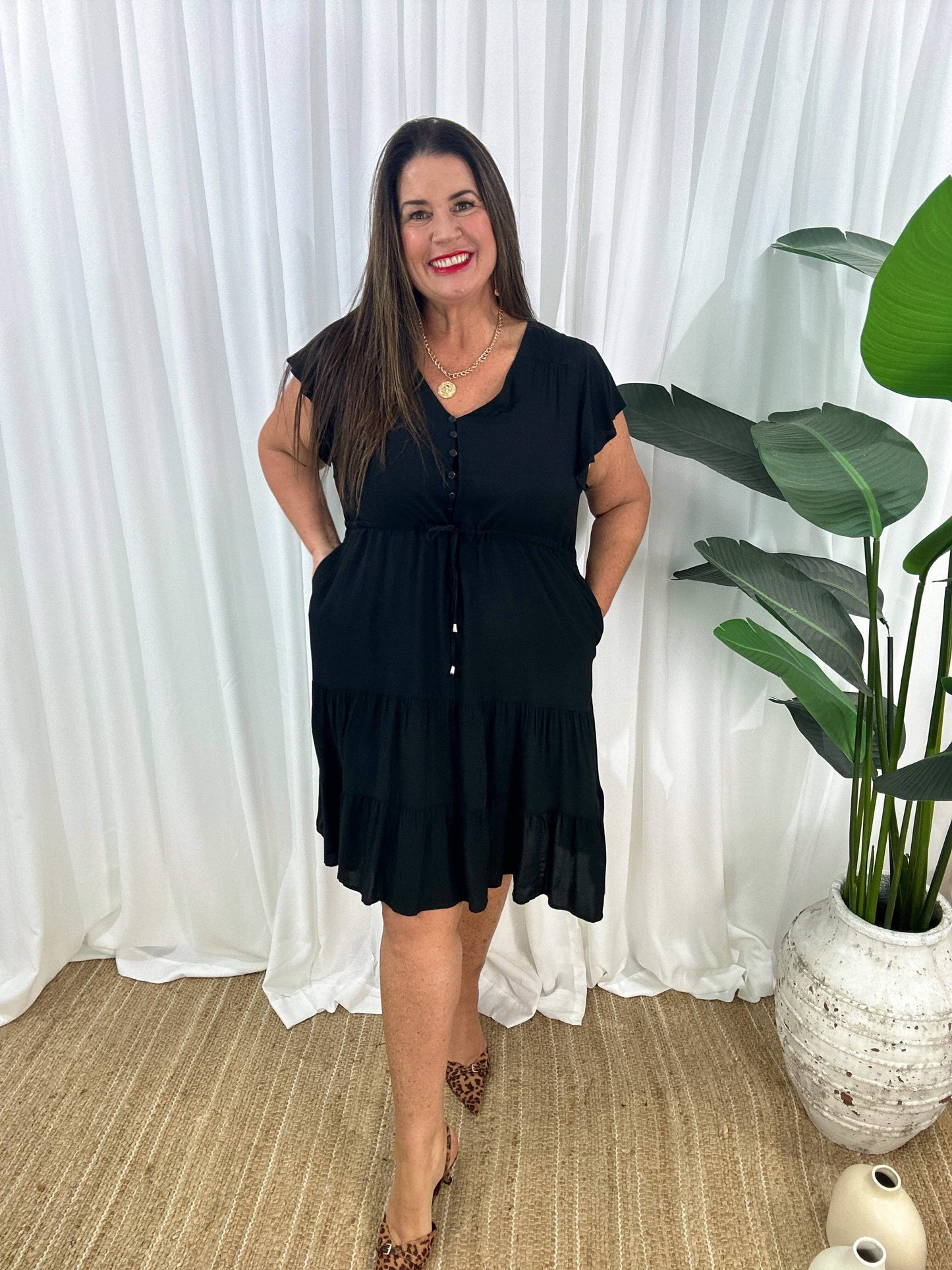 Women's Dress - V-neck - Button Closure - Adjustable Waist - Short Sleeves - Loose Fit