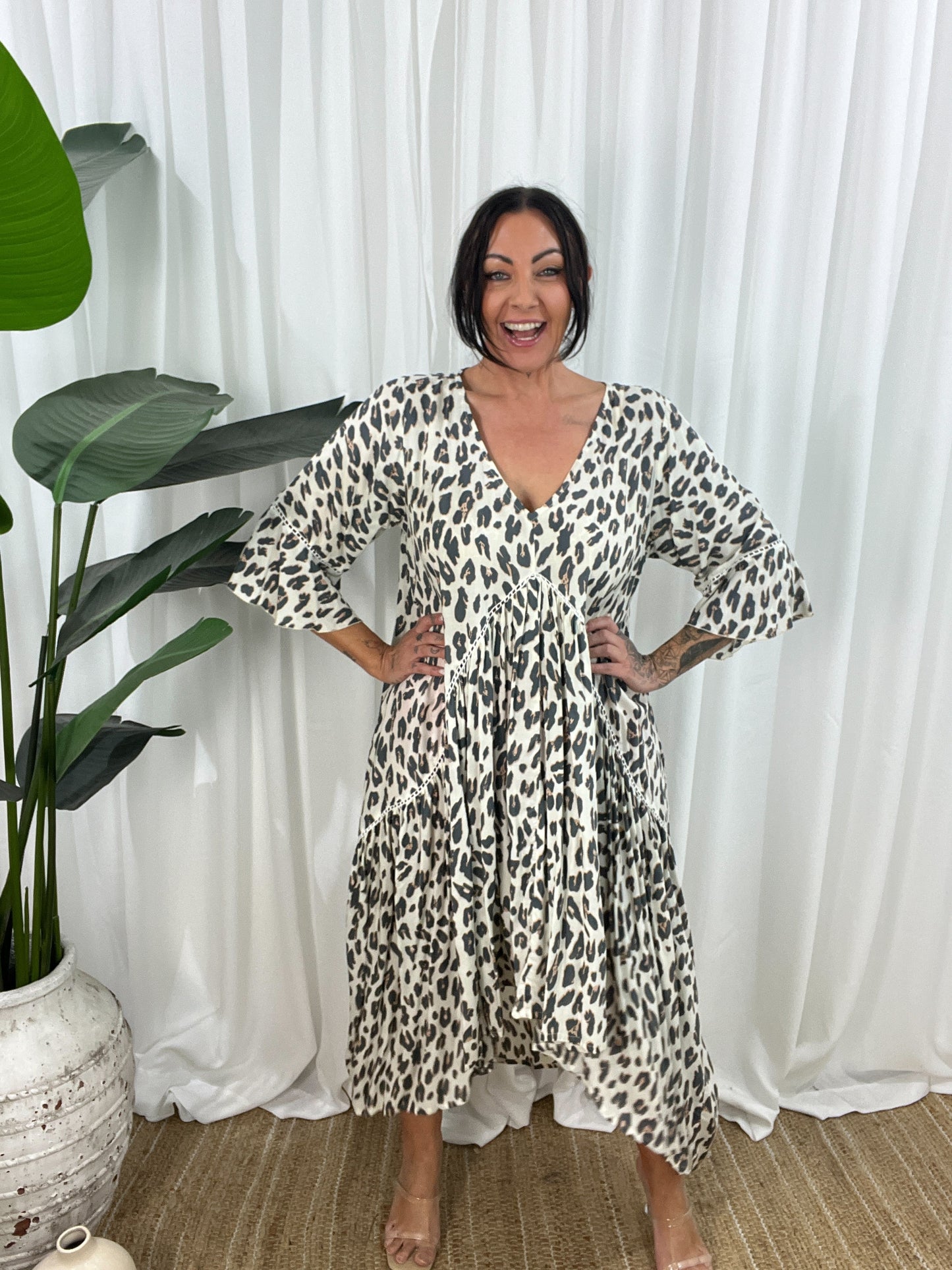 Dress for Women - Loose Fit - V-neck - Elbow-length Sleeves - Asymmetric Hem - Animal Print