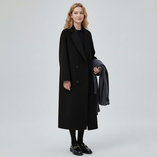 Women's Elegant Long Coat – Soft Wool Blend – Relaxed Tailored Silhouette – Buttoned Front