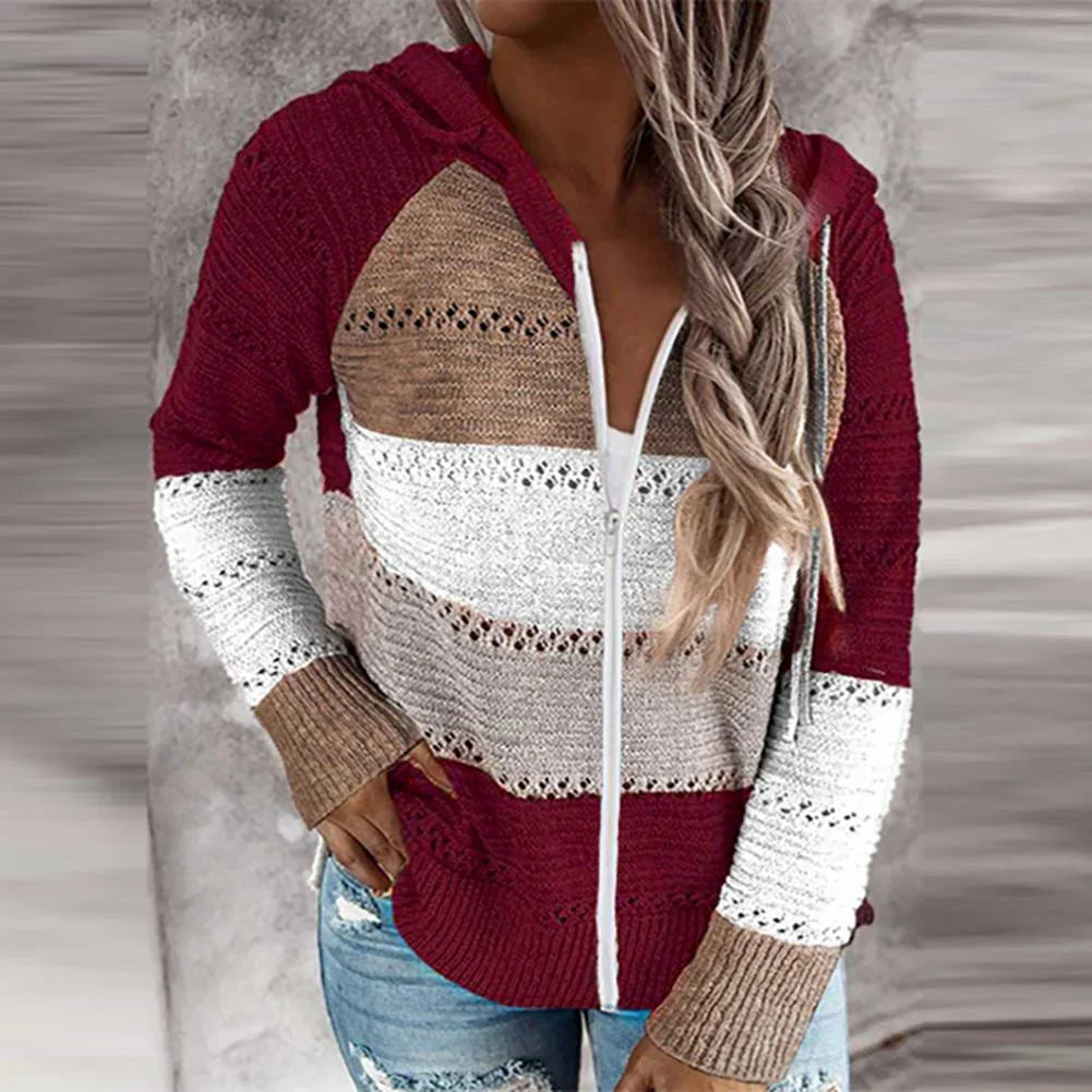 Women's Pullover Top – Relaxed Fit – V-neck – Textured Knit with Pattern