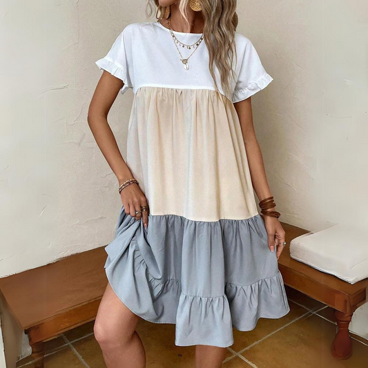 Women's Dress - Short-Sleeved Loose Fit - Round Neck - Light and Airy Design