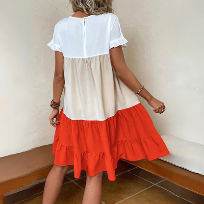 Women's Dress - Short-Sleeved Loose Fit - Round Neck - Light and Airy Design
