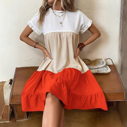 Women's Dress - Short-Sleeved Loose Fit - Round Neck - Light and Airy Design