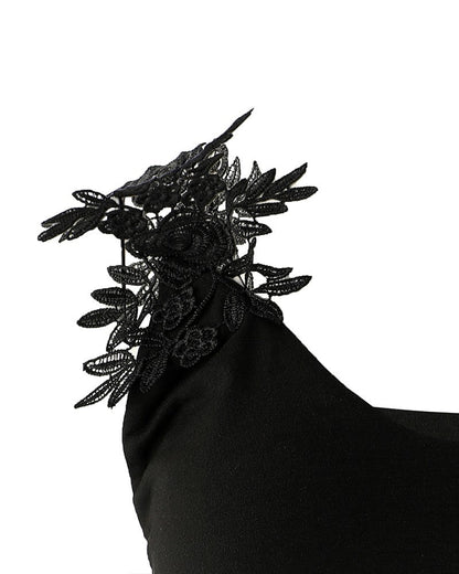 Women's Dress - Sleeveless with Lace Straps - Loose Fit - Round Neck - Elegant Design