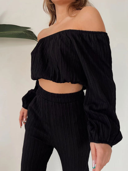 Dame Sæt – Off-Shoulder Crop Top med Lange Ærmer – Højtaljede Vide Bukser