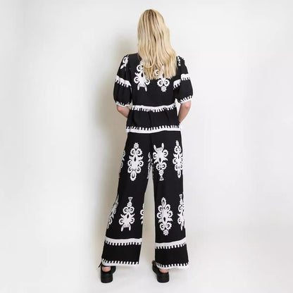 Women's Two-piece Set – Relaxed Fit – Bow-tie V-neck Top – Wide High-waisted Pants