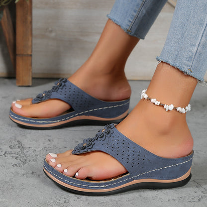 Women's Sandals – Flip-flop with Floral Details – Padded Insole – Open Toe