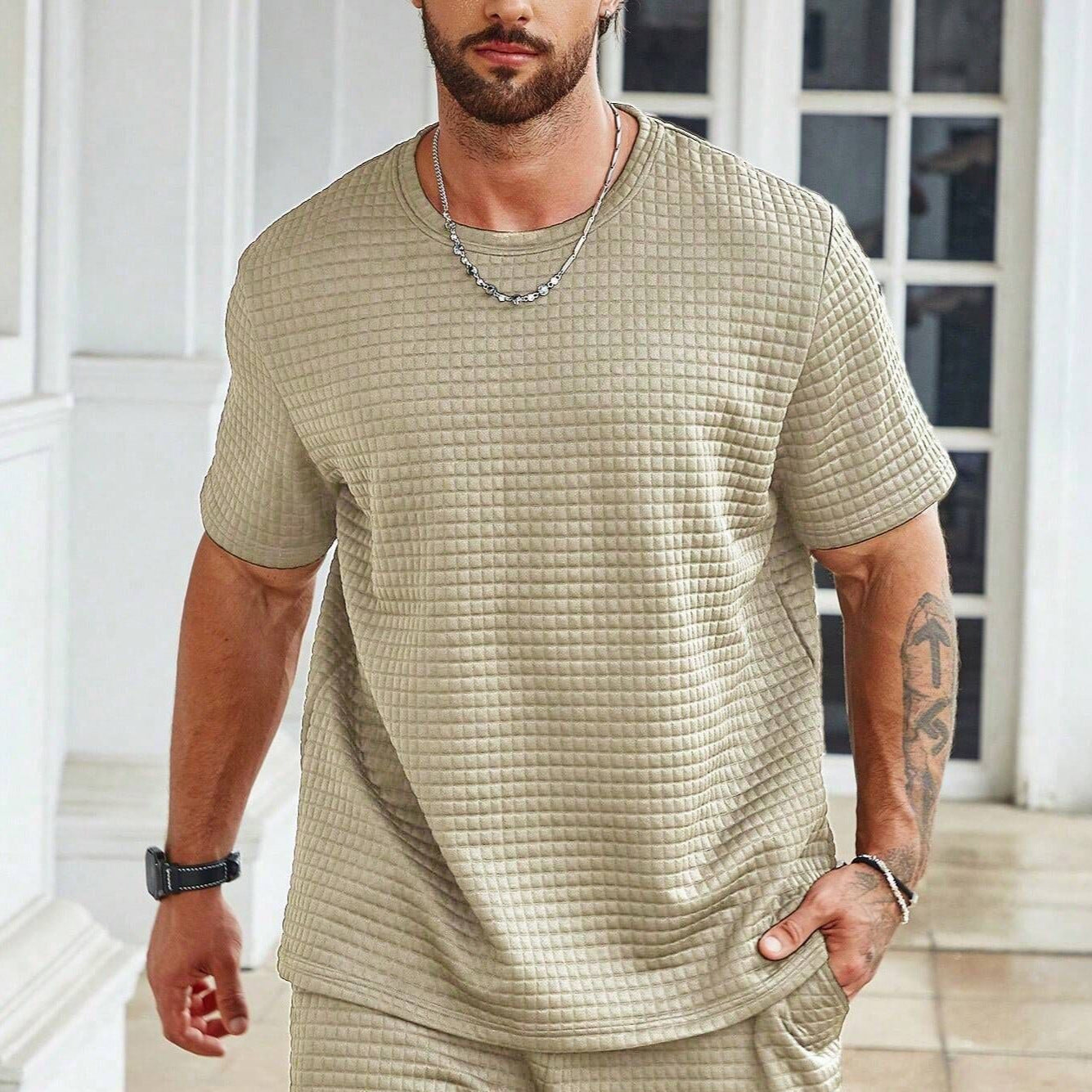 Men's T-shirt – Relaxed Fit – Textured Lightweight Fabric – Breathable Crew Neck