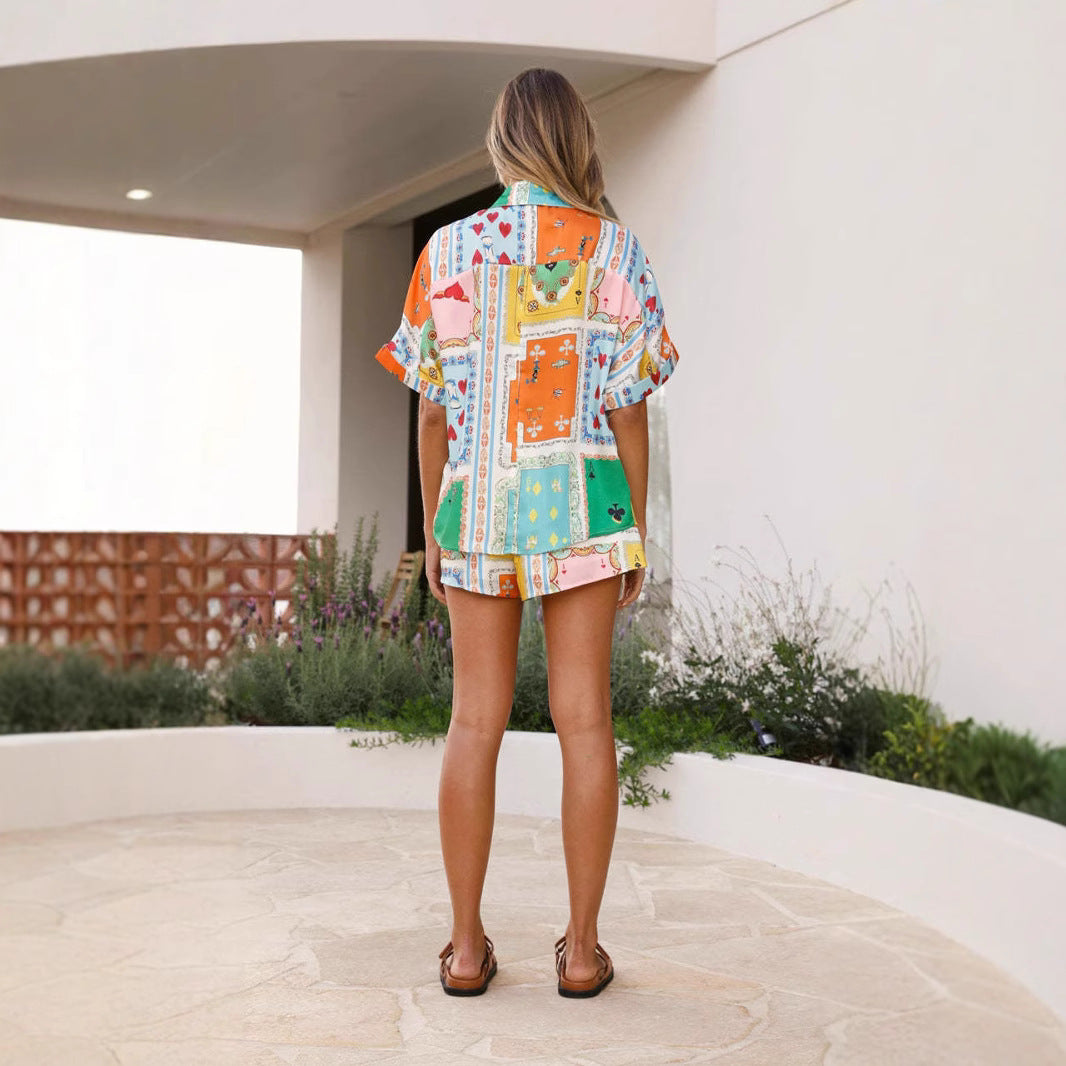 Women's Set with Shirt and Shorts – Relaxed Fit – Light Cotton – Button Closure