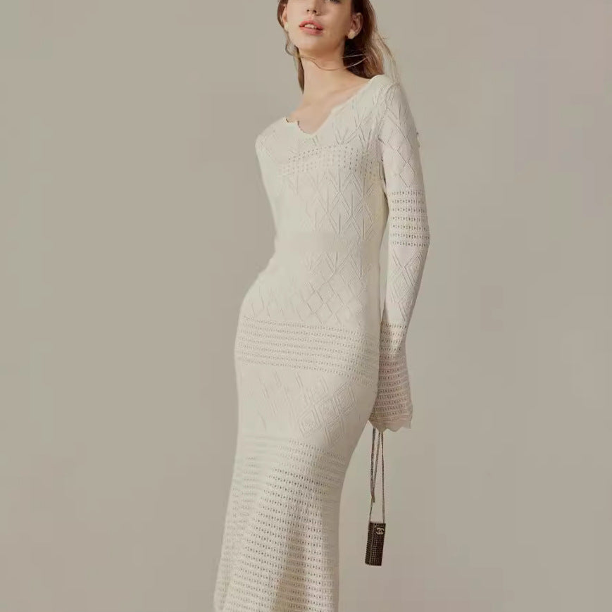 Elegant Knitted Long Sleeve Midi Dress - Modern Chic Style