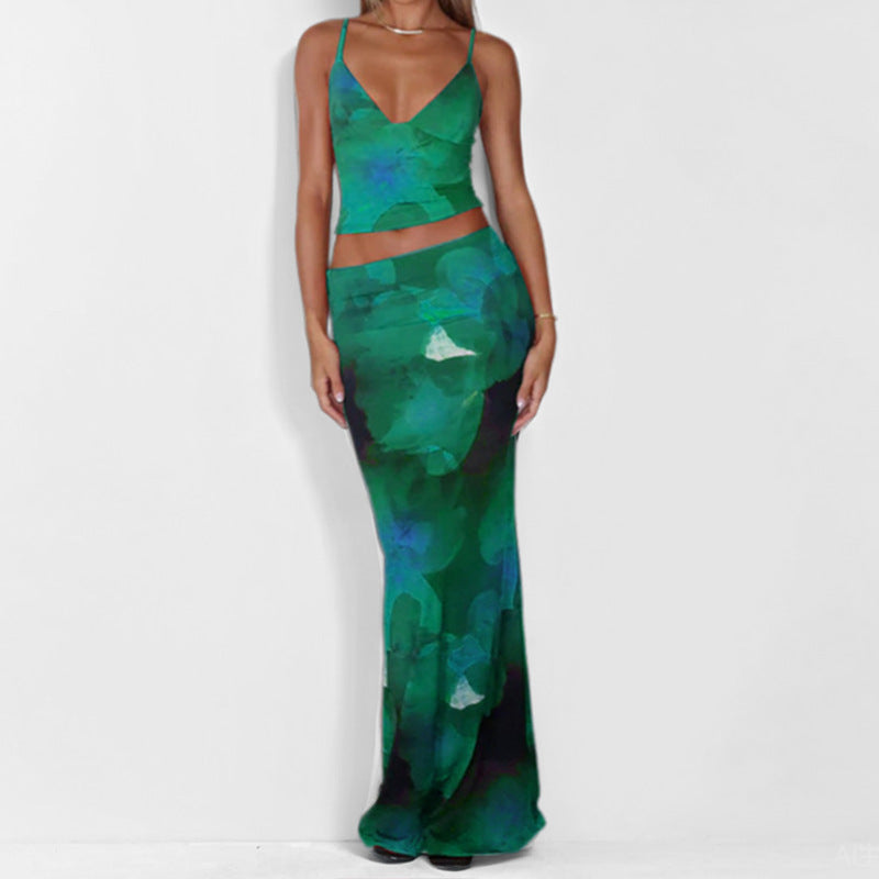 Women's Set with Vest and Maxi Skirt – Tailored – Deep V-neck – Spaghetti Straps