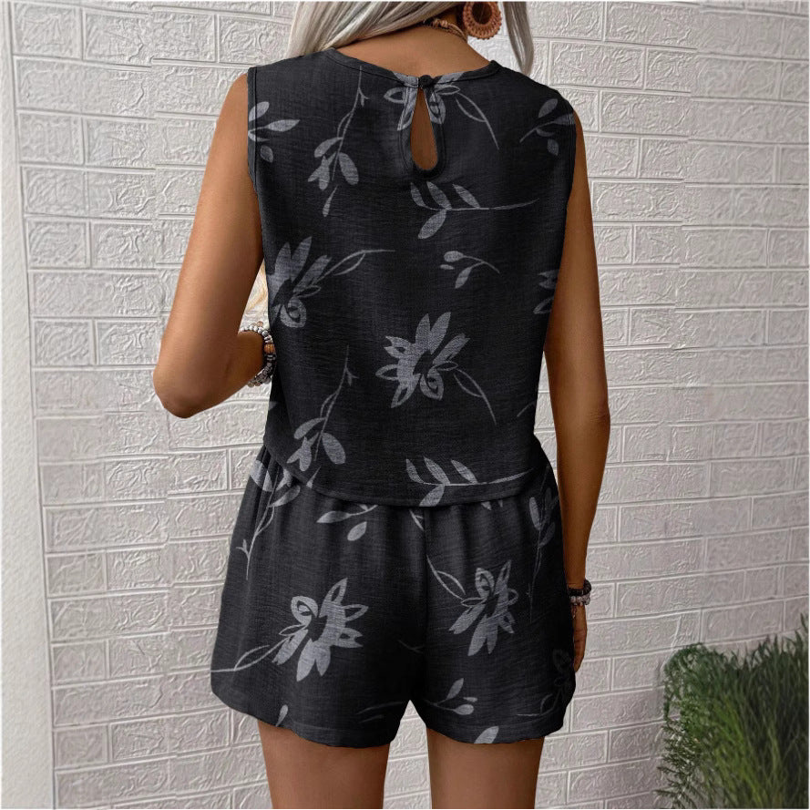 Women's Two-Piece Set – Relaxed Fit – Sleeveless Top and Shorts – Lightweight and Breathable