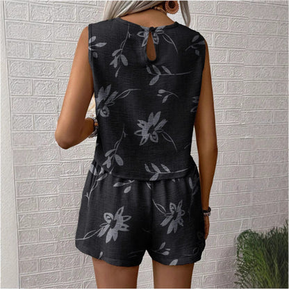 Women's Two-Piece Set – Relaxed Fit – Sleeveless Top and Shorts – Lightweight and Breathable