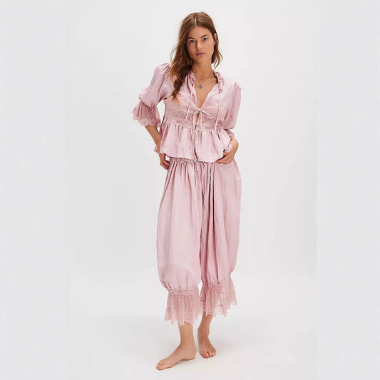 Women's Pajama Set – Relaxed Fit – V-Neck with Lace – Lightweight and Breathable Fabric
