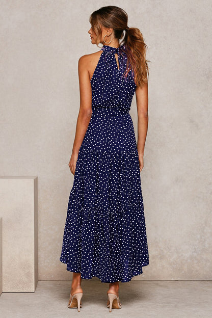 Women's Maxi Dress - Halterneck - A-line - Sleeveless - Elegant and Airy Fit