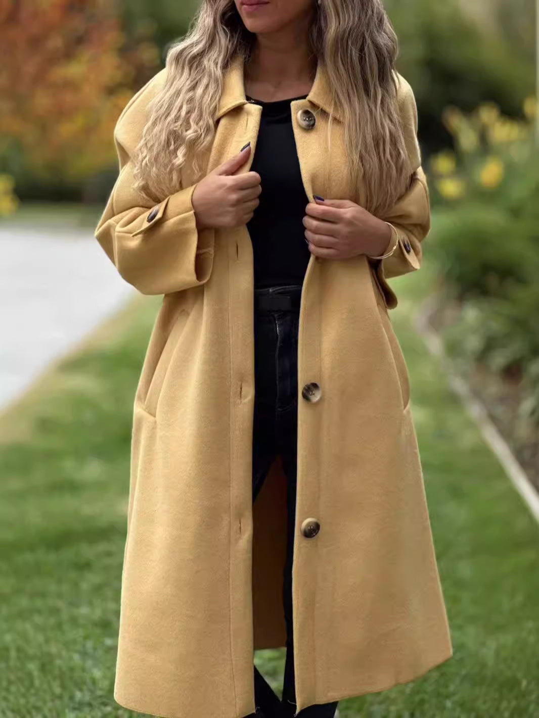 Women's Long Coat – Relaxed Fit – Button Closure – Classic Windbreaker Style
