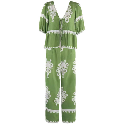 Women's Two-piece Set – Relaxed Fit – Bow-tie V-neck Top – Wide High-waisted Pants