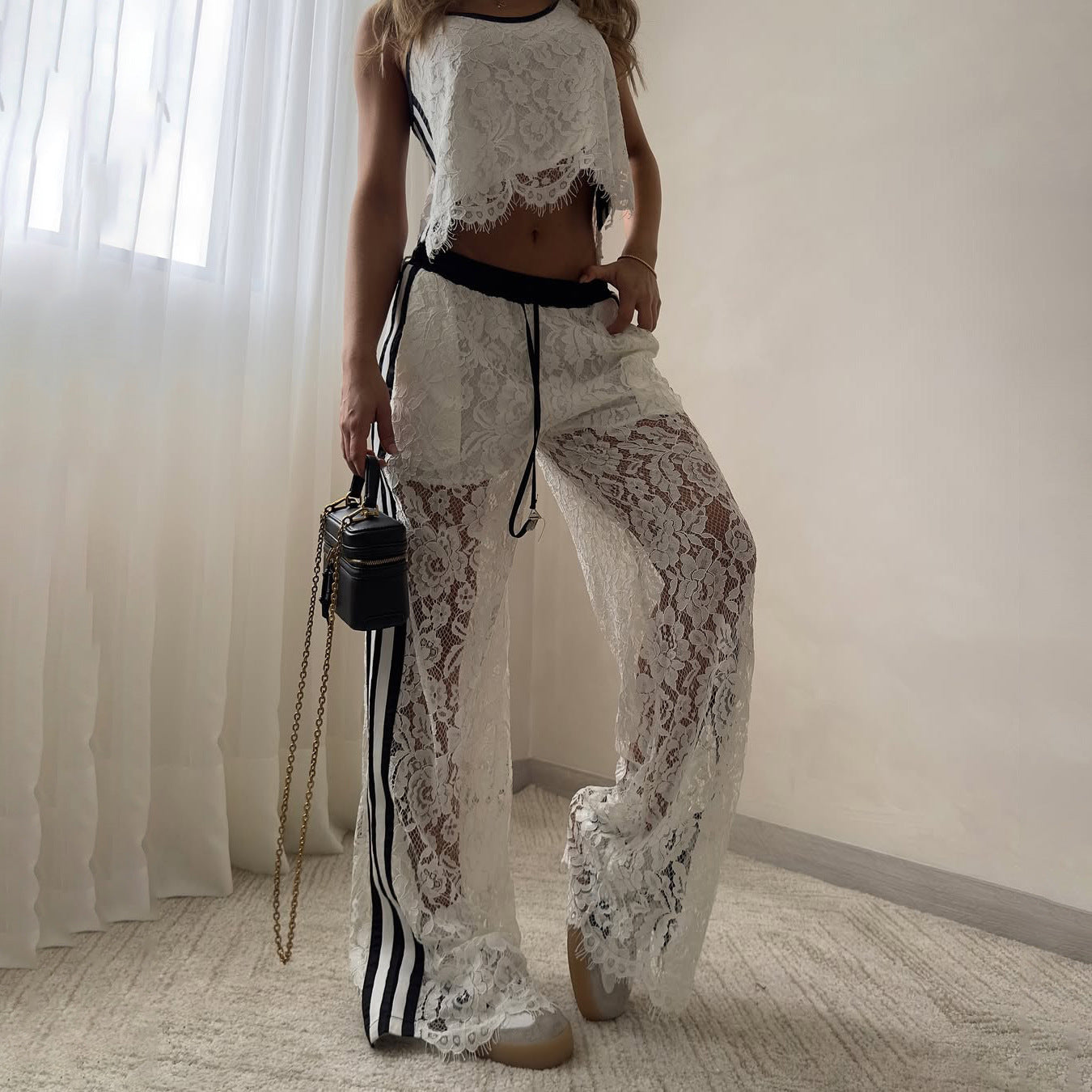 Women's Clothing Set – Lace Set in Loose Fit – Cropped Top and Long Drawstring Pants
