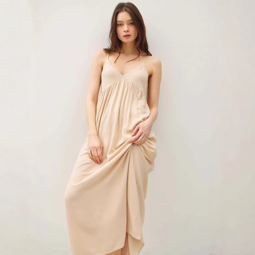 Women's Maxi Dress – Loose Fit – Lightweight and Breathable – V-neck – Pleated with Spaghetti Straps
