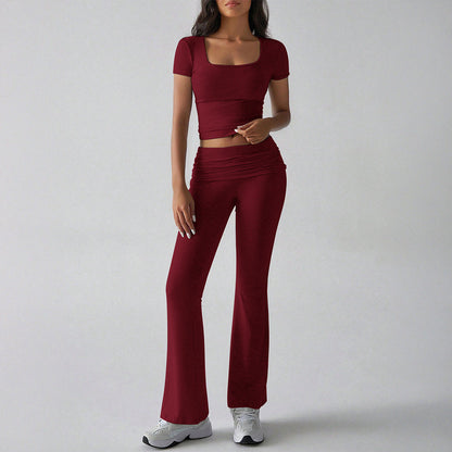 Dame sæt med crop top og flared bukser – slim fit – strækstof – casual look