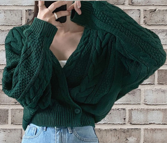 Women's Cardigan – Relaxed Fit – Short Style – Cable Knit – Button Closure – Wool Blend