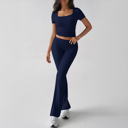 Dame sæt med crop top og flared bukser – slim fit – strækstof – casual look