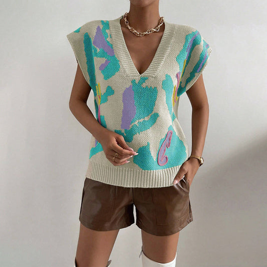 Women's Knit Vest – Loose Fit – V-Neck – Jacquard Pattern – Ribbed Edge