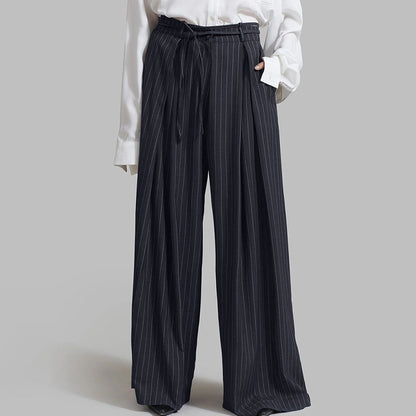 Women's Trousers with Wide Legs – High-Waisted – Light Material – Striped – Tie Belt and Pleats