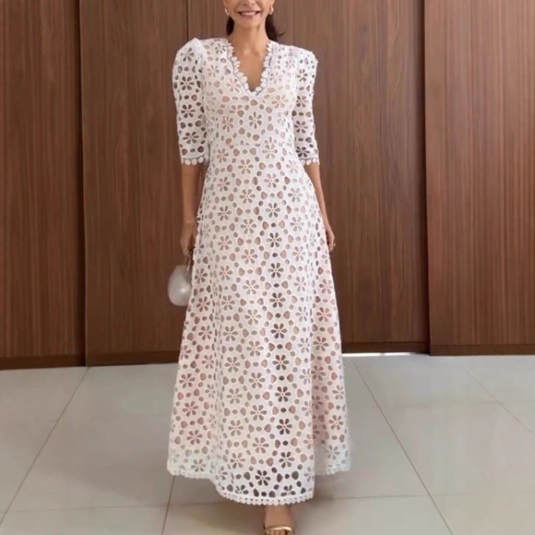 Women's Maxi Dress – Lace – A-Line Fit – V-Neck – Mid Sleeves – Floral Pattern