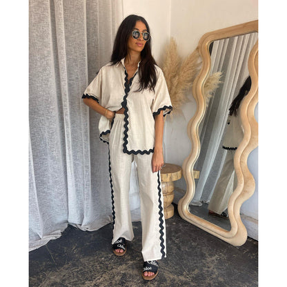 Women's Shirt Jacket – Loose Fit – Light Cotton – Wavy Edge – Casual Layering