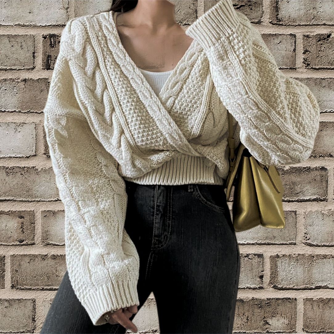 Women's Cardigan – Relaxed Fit – Short Style – Cable Knit – Button Closure – Wool Blend