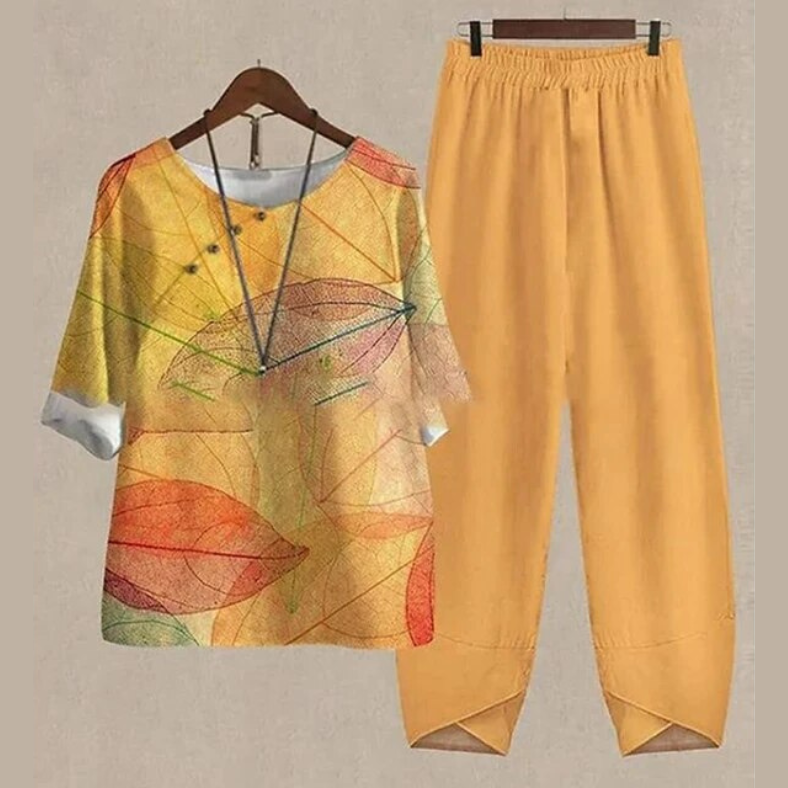 Women's Two-Piece Set – Relaxed Fit – Breathable Lightweight – Butterfly Details