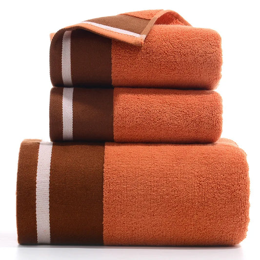 Contemporary Cotton Towel Set With Soft Texture