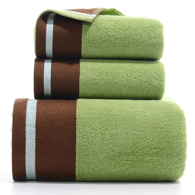 Contemporary Cotton Towel Set With Soft Texture