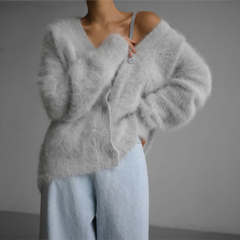 Dame Cardigan - Blød Mohair - Oversized Pasform - Lange Ærmer - Knaplukning