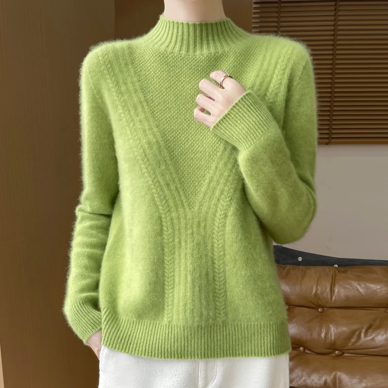 Women's Pullover Sweater – Relaxed Fit – Half-High Collar – Ribbed Design