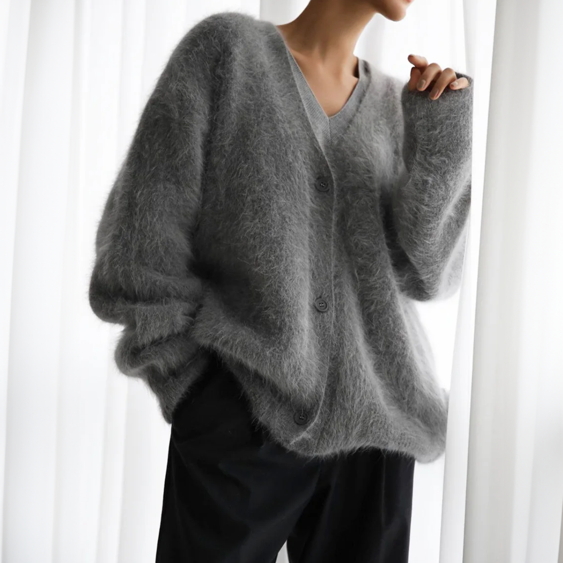 Dame Cardigan - Blød Mohair - Oversized Pasform - Lange Ærmer - Knaplukning