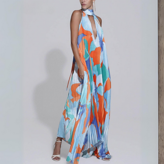 Women's Maxi Dress – Halterneck – V-Neck – Sleeveless – Light Pleated Flow Effect