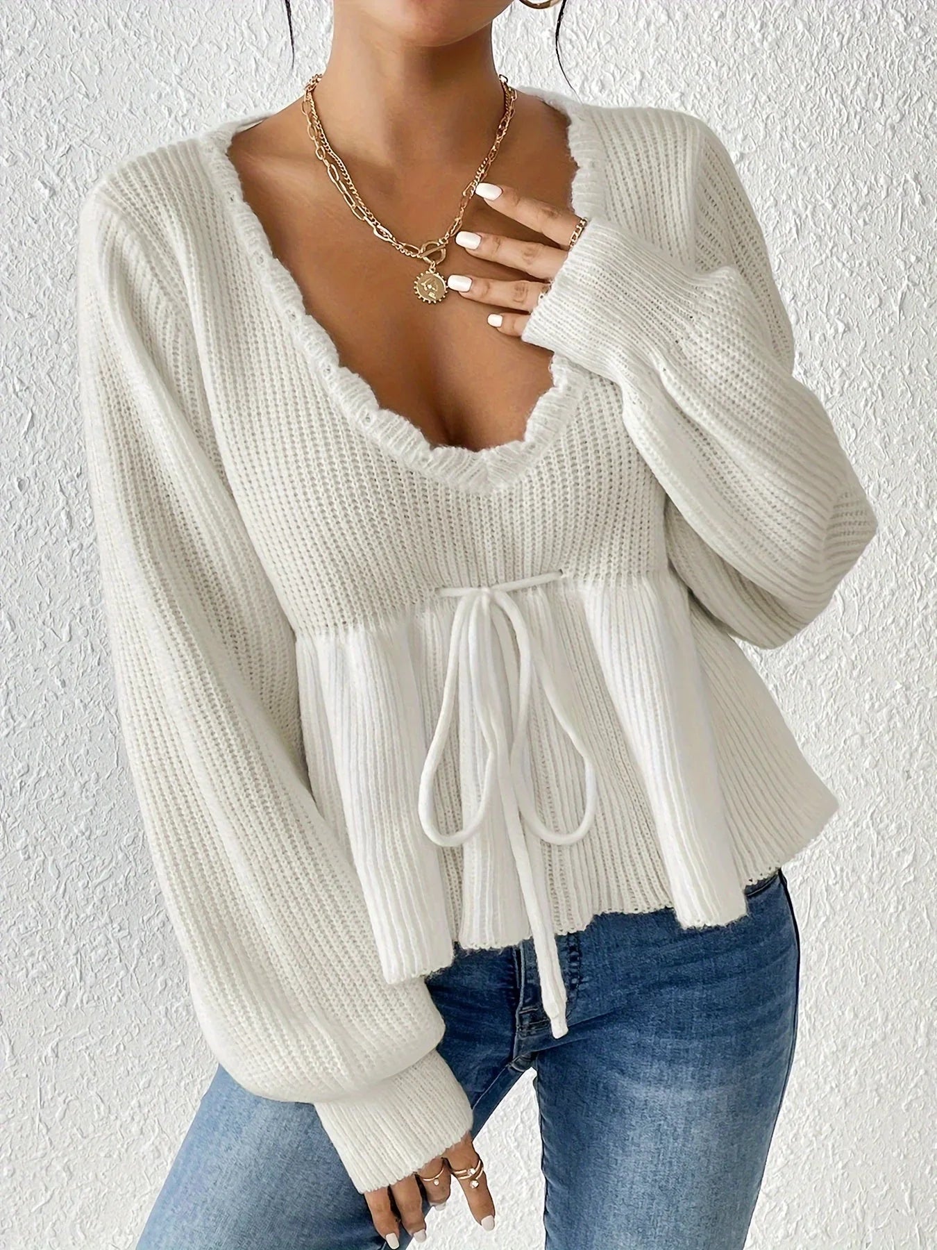 Women's Pullover Sweater – Relaxed Fit – Rib Knit – V-neck with Ruffles – Adjustable Waist