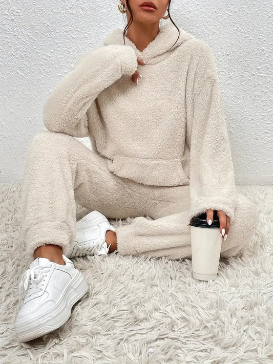 Dame Loungewear Sæt - Blødt Fleece - Oversize Hættetrøje & Bukser - Komfortabel Pasform