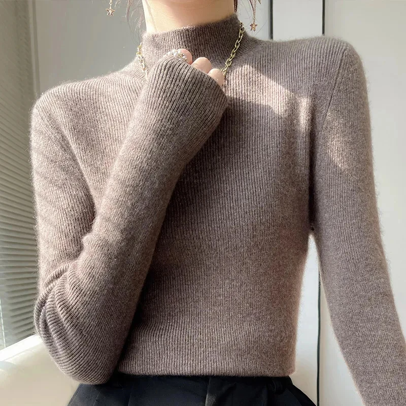 Women's Pullover Sweater – Slim Fit – Wool Blend Knit – Turtleneck – Ribbed Edges