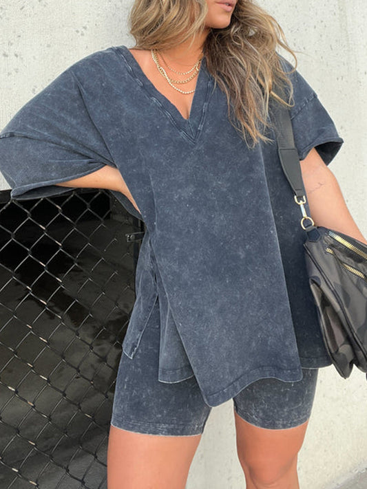 Women's Lounge Set – Oversized V-neck T-shirt – Soft Stretchable Quality – Relaxed Fit