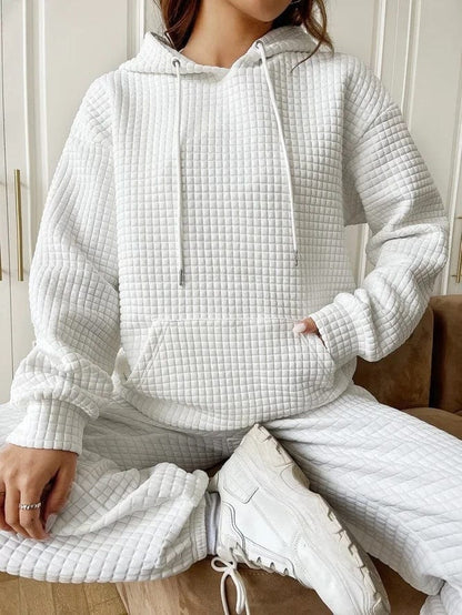 Women's Hoodie – Quilted Design – Relaxed Fit – Kangaroo Pocket – Ribbed Edges