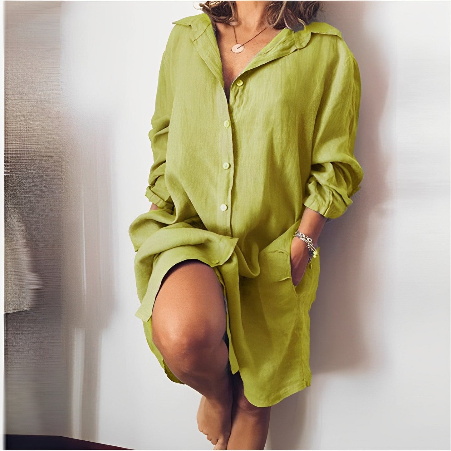 Women's Blouse – Relaxed Fit – Light and Breathable – Long Sleeves – Button Closure – Mid-Length