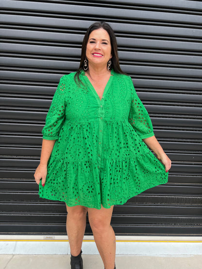 Dame Kjole - A-line Løs Pasform - 3/4 Ærmer - Knaplukning & Broderie Anglaise